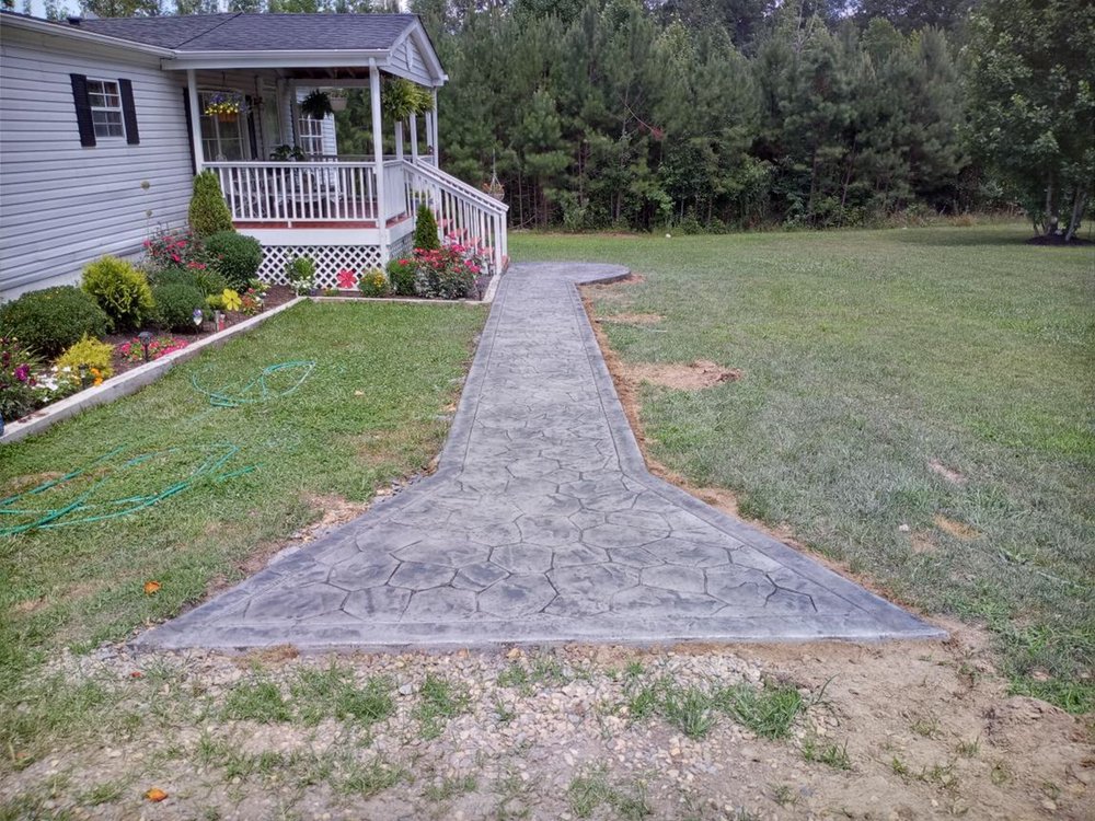 Martinez Landscaping & Concrete Image